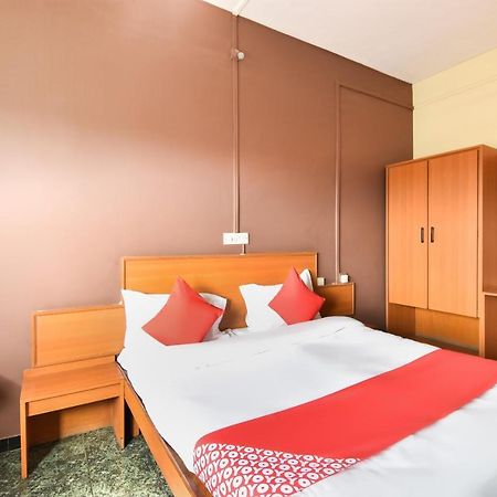 Oyo 63264 Hotel Shamiana Pandharpur Eksteriør billede