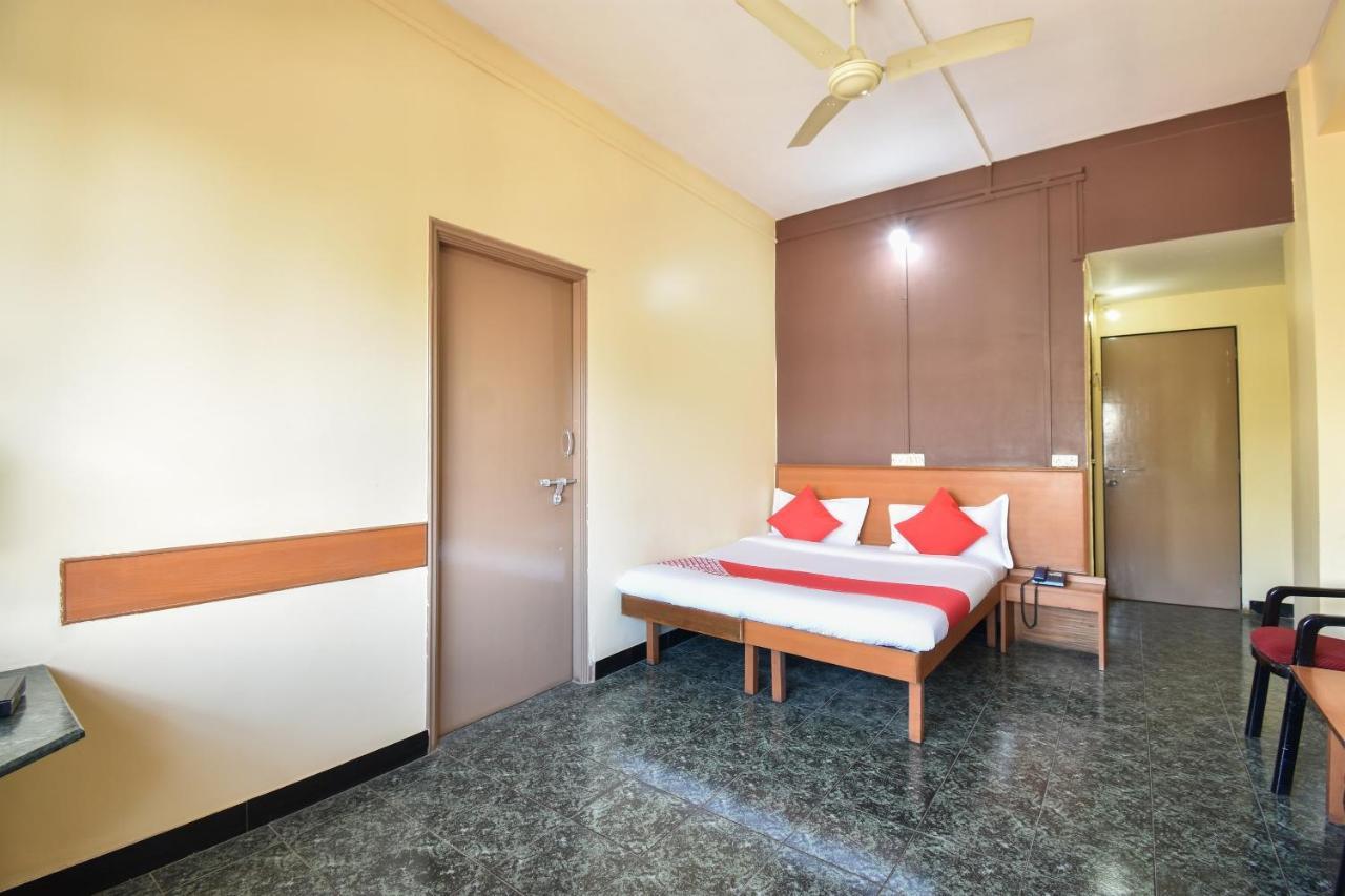 Oyo 63264 Hotel Shamiana Pandharpur Eksteriør billede